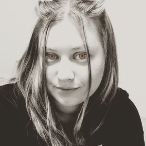 Meet your Posher, Casey